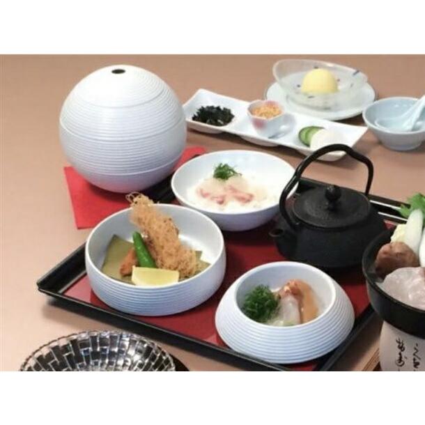 有田焼 李荘窯×あかね工房 玉重(色絵桜) 【化粧箱入り】【珠型三段重